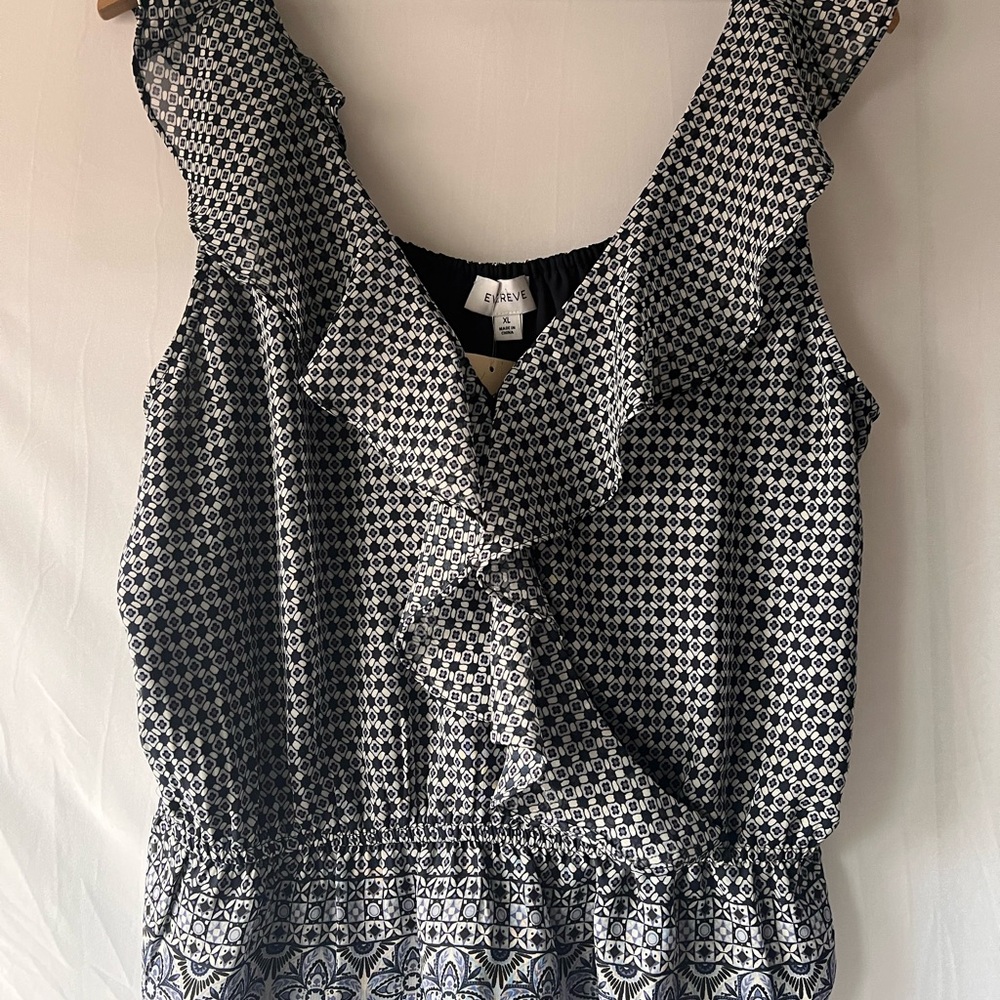 EVEREVE Ruffle Peplum Top
